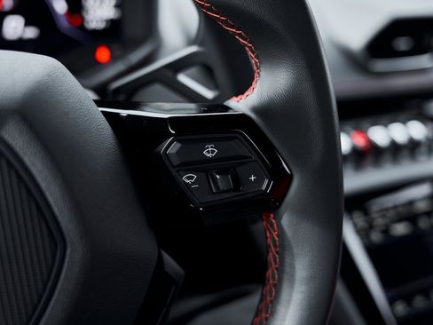 Used 2023 Lamborghini Huracan EVO image 56