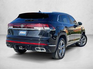 Used 2024 Volkswagen Atlas Cross Sport SEL R-Line AWD/4WD video 2