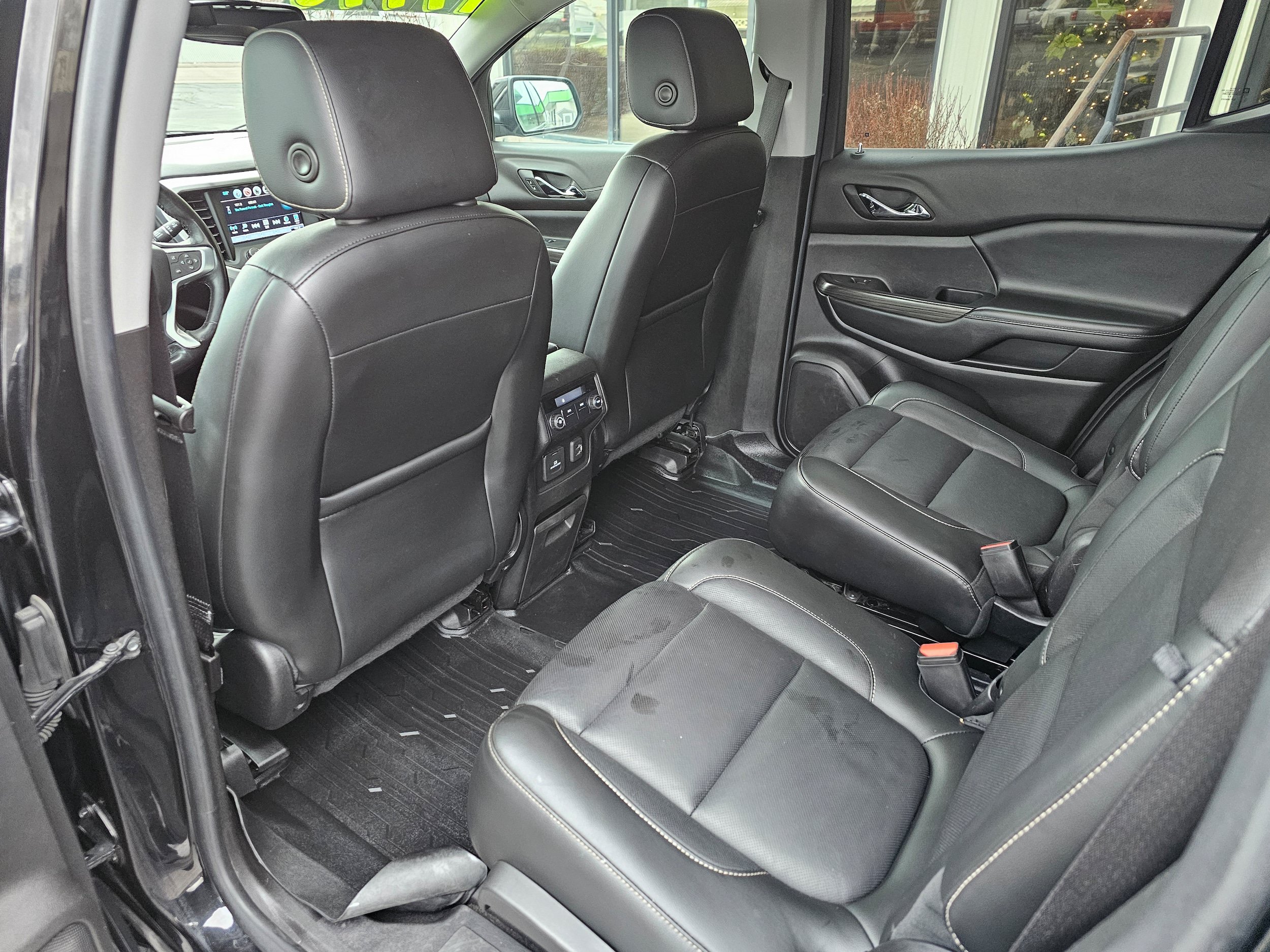 Used 2019 GMC Acadia SLT AWD/4WD image 17