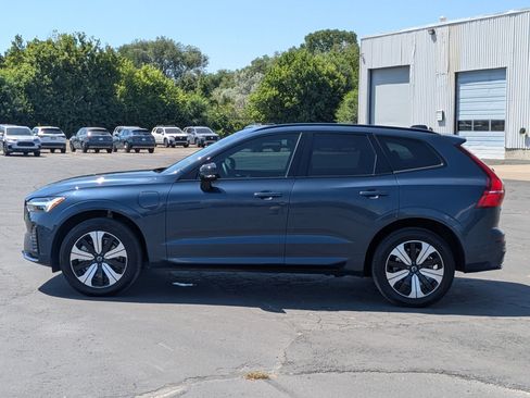 Used 2024 Volvo XC60 T8 Plus w/ Protection Package Premier AWD/4WD image 9