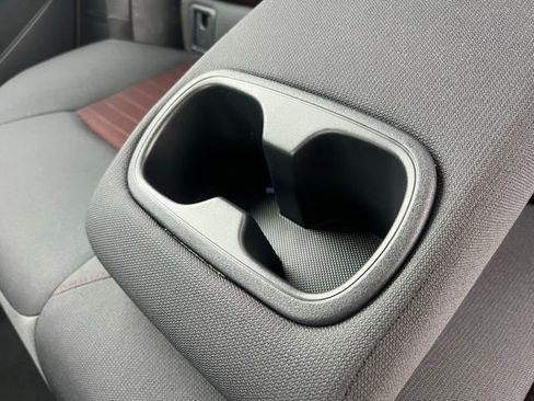 Certified 2025 Toyota Corolla SE w/ Convenience Package image 17