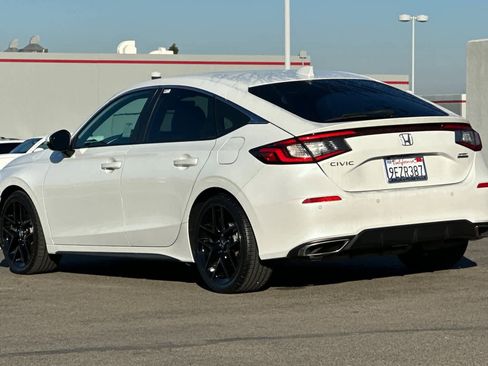 Used 2023 Honda Civic Sport Touring image 7