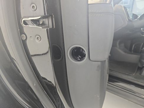 Used 2023 Rivian R1T Adventure image 30