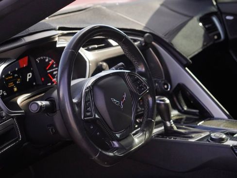 Used 2019 Chevrolet Corvette Stingray Coupe w/ 1LT image 15
