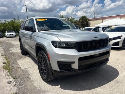 Used 2024 Jeep Grand Cherokee L Laredo