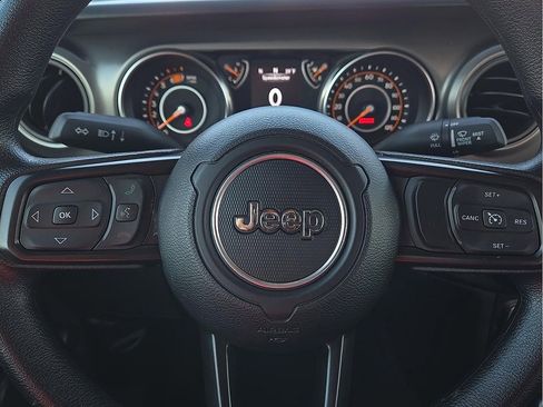 Used 2023 Jeep Wrangler Sport image 19