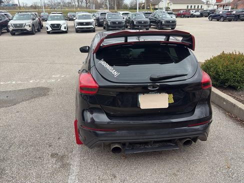 Used 2017 Ford Focus RS image 4