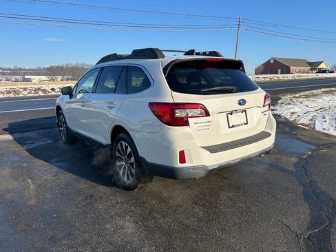 Used 2017 Subaru Outback 3.6R Limited image 9
