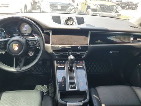 Used 2024 Porsche Macan S AWD/4WD image 12