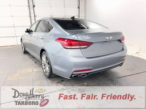 Used 2015 Hyundai Genesis 5.0 image 5