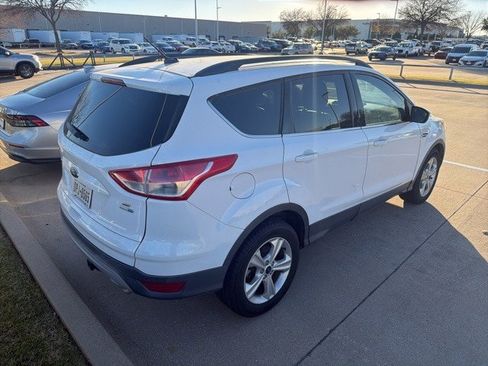 Used 2014 Ford Escape SE w/ Equipment Group 201A image 3