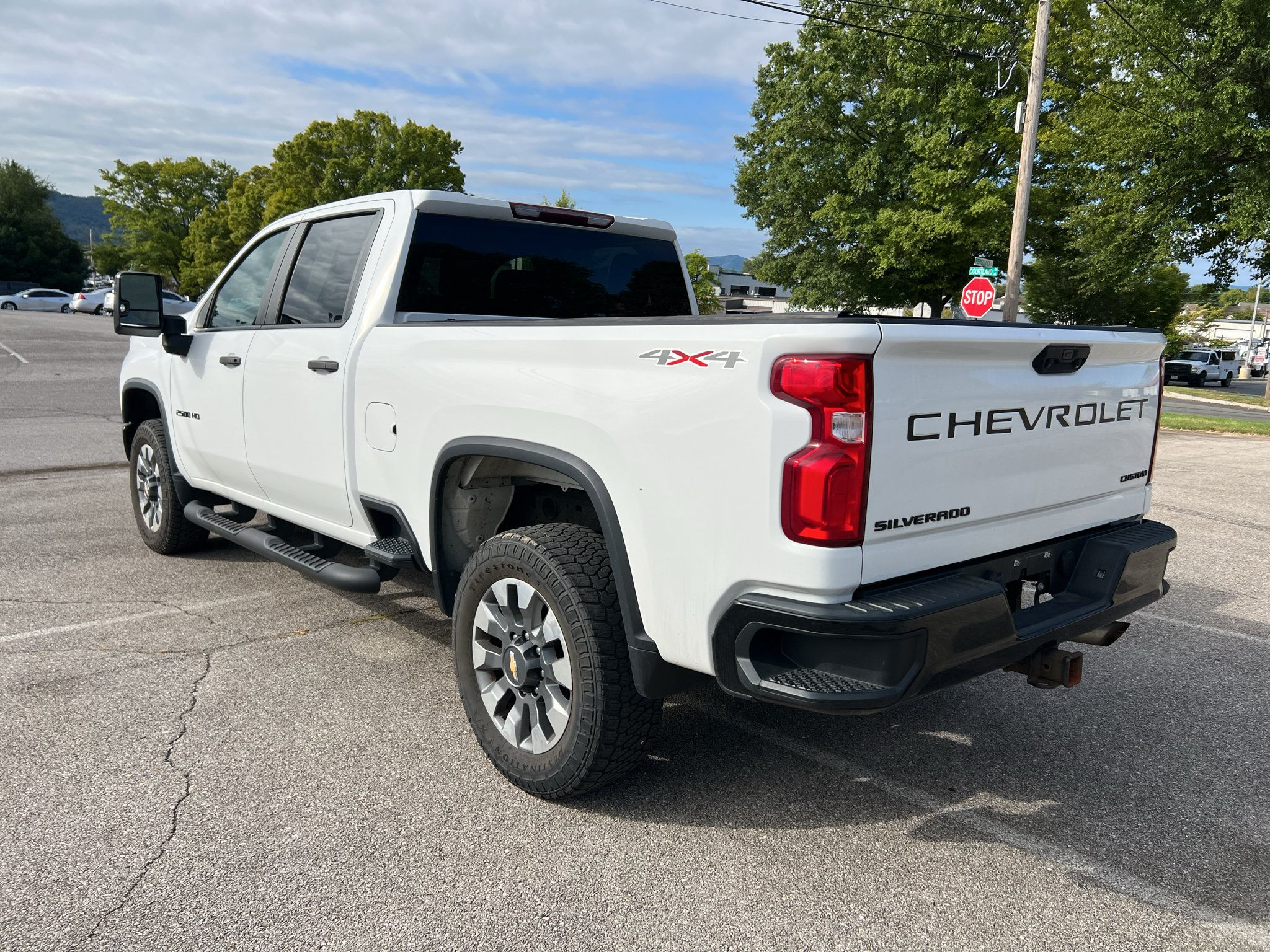 Used 2021 Chevrolet Silverado 2500 Custom w/ Custom Value Package AWD/4WD image 5