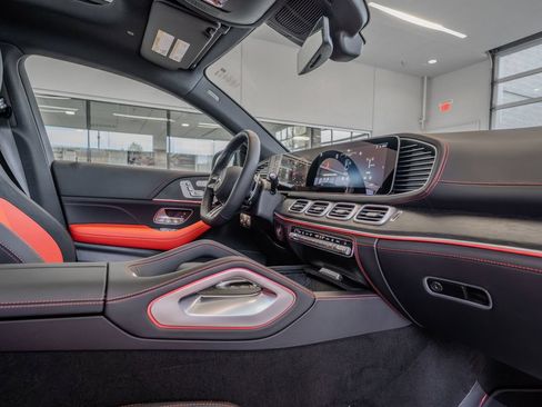 New 2026 Mercedes-Benz GLE 53 AMG 4MATIC Coupe image 17