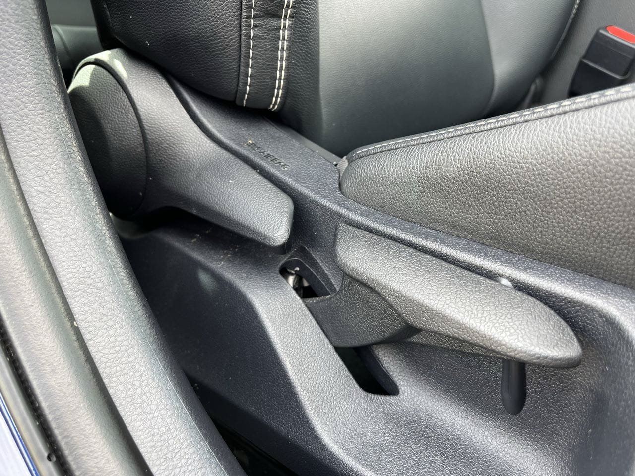 Used 2025 Toyota Camry SE FWD image 24