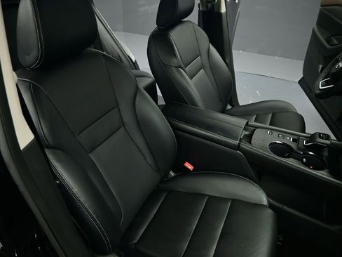 Used 2023 Nissan Rogue SL w/ SL Premium Package image 23