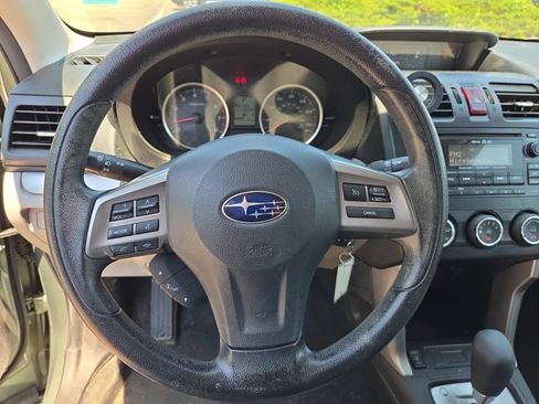 Used 2014 Subaru Forester 2.5i Premium w/ All-Weather Package AWD/4WD image 19