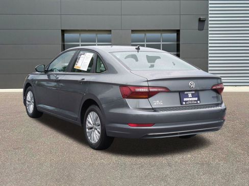 Used 2019 Volkswagen Jetta FWD image 5