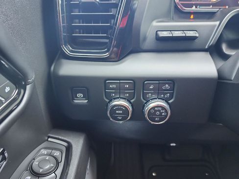 Certified 2025 GMC Sierra 1500 AT4X AWD/4WD image 27