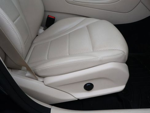 Used 2022 Mercedes-Benz GLC 300 image 20