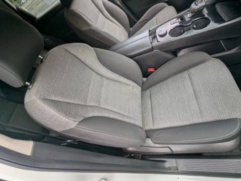 Used 2021 Nissan Rogue SV AWD/4WD image 17