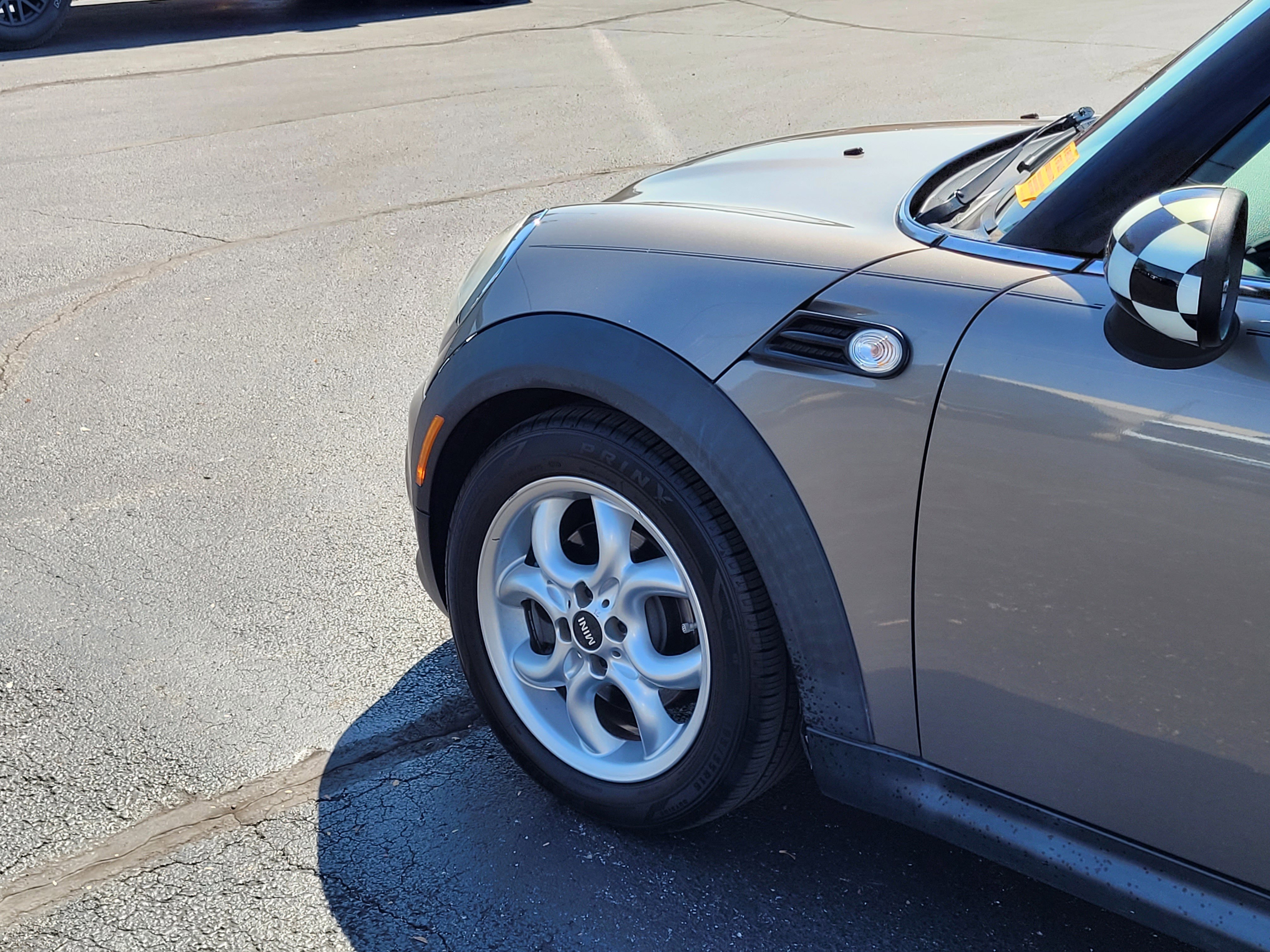Used 2011 MINI Cooper Hardtop FWD image 12
