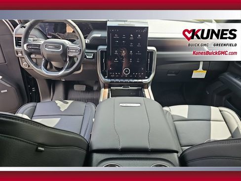New 2026 GMC Yukon XL Denali w/ LPO, Illumination Package AWD/4WD image 18
