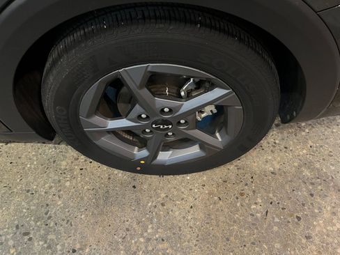 Used 2025 Kia K4 FWD image 29