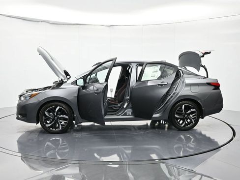 New 2025 Nissan Versa SR w/ Trunk Package FWD image 53