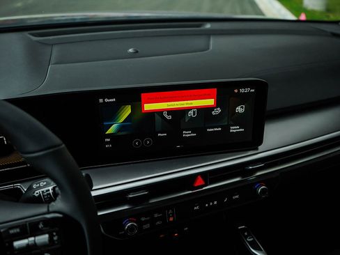 New 2026 Kia Sorento S image 24