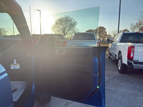 New 2025 Ford Bronco 4-Door w/ Sasquatch Package AWD/4WD image 14