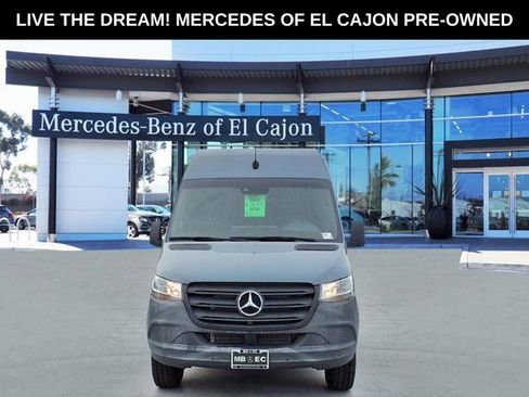 Used 2024 Mercedes-Benz Sprinter 2500 image 2