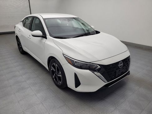 Used 2025 Nissan Sentra SV image 13