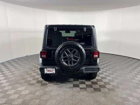 Used 2026 Jeep Wrangler Sport S image 6