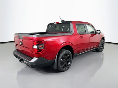 New 2025 Ford Maverick Lariat w/ Black Appearance Package image 7