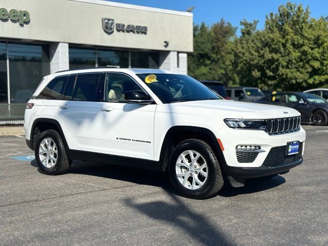 Used 2023 Jeep Grand Cherokee Limited AWD/4WD image 8