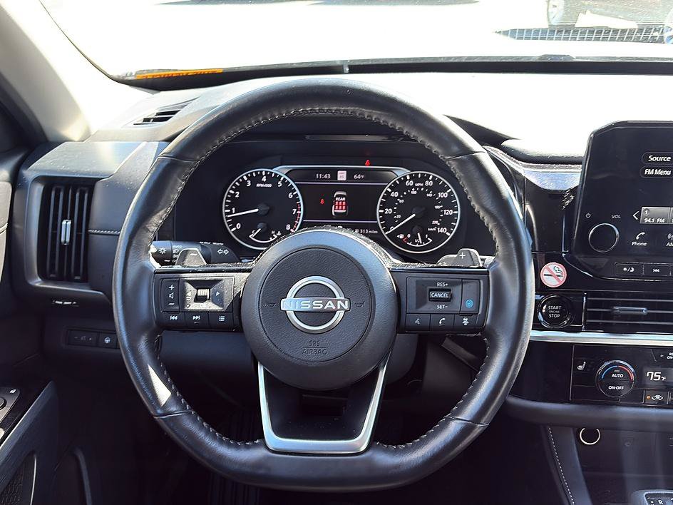Certified 2025 Nissan Pathfinder SL AWD/4WD image 30