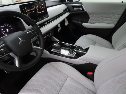 New 2026 Mitsubishi Outlander SEL AWD/4WD image 21