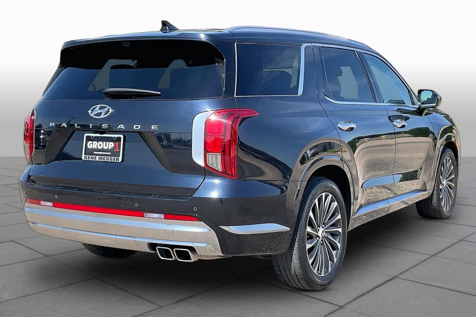 Used 2024 Hyundai Palisade Calligraphy FWD image 12