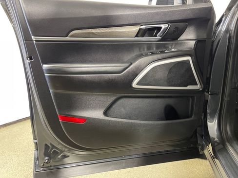 Used 2020 Kia Telluride EX w/ EX Premium Package image 19