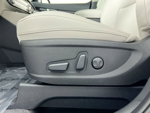 Certified 2025 Kia Telluride S FWD image 15