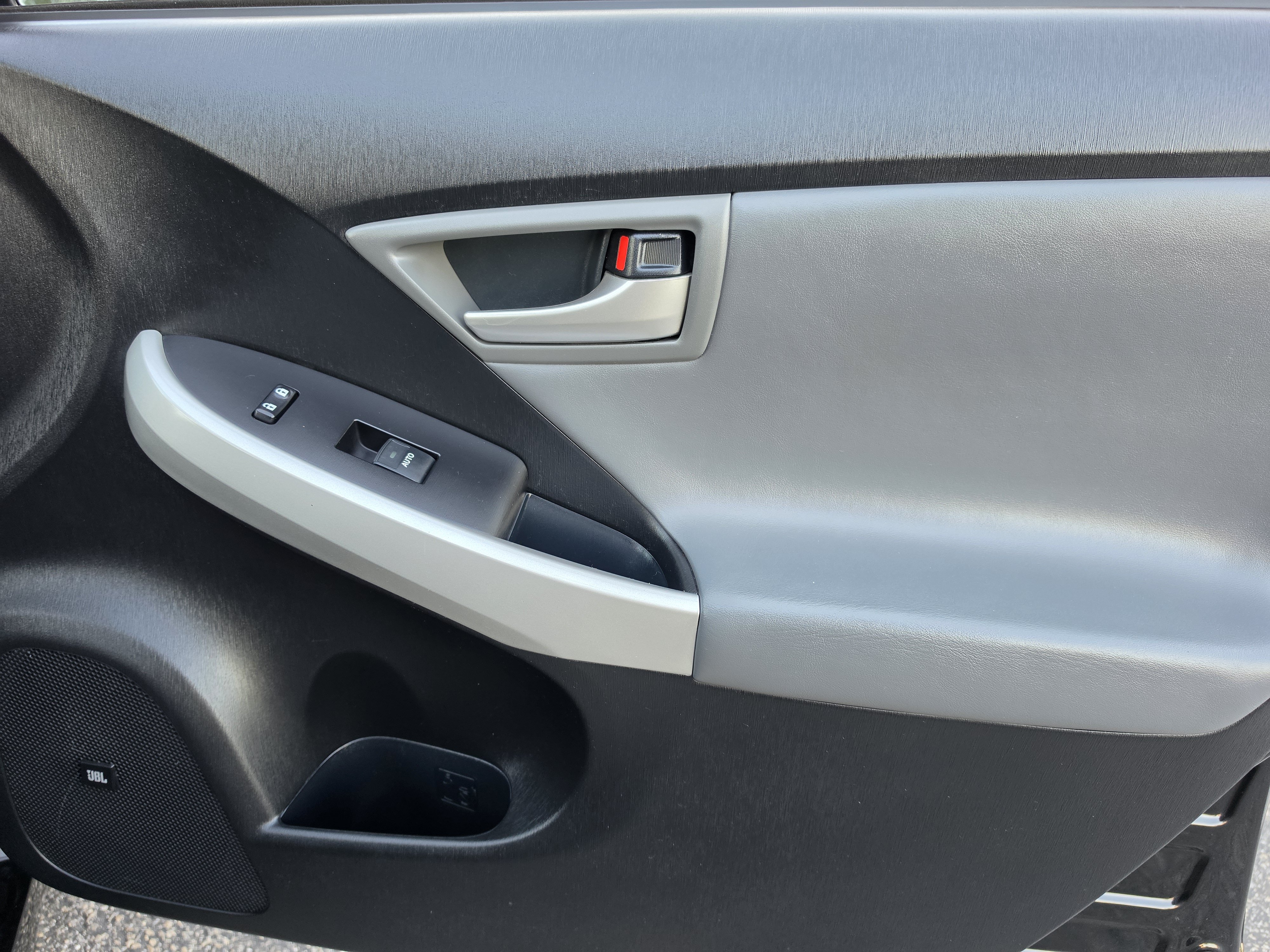 Used 2013 Toyota Prius Four w/ Deluxe Solar Roof Pkg FWD image 14