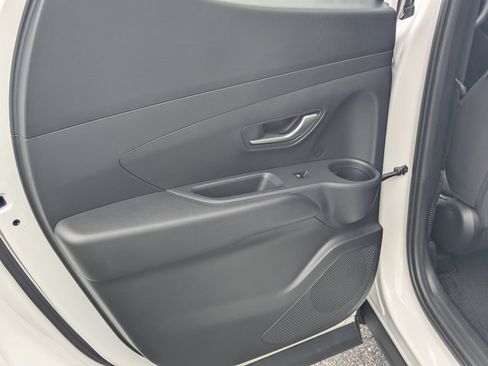 Used 2025 Hyundai Santa Cruz SE image 18