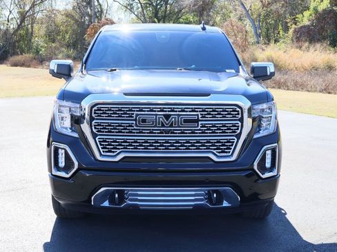 Used 2019 GMC Sierra 1500 Denali w/ Denali Ultimate Package image 3
