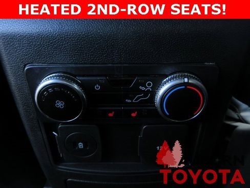 Used 2023 Ford Explorer Limited image 24