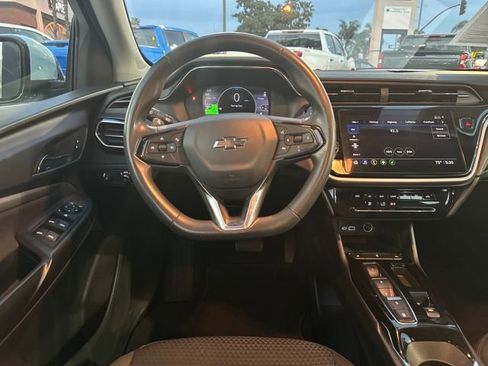 Certified 2023 Chevrolet Bolt EUV LT image 13