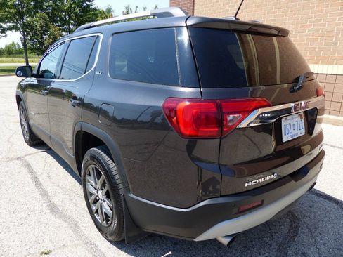Used 2017 GMC Acadia SLT AWD/4WD image 7