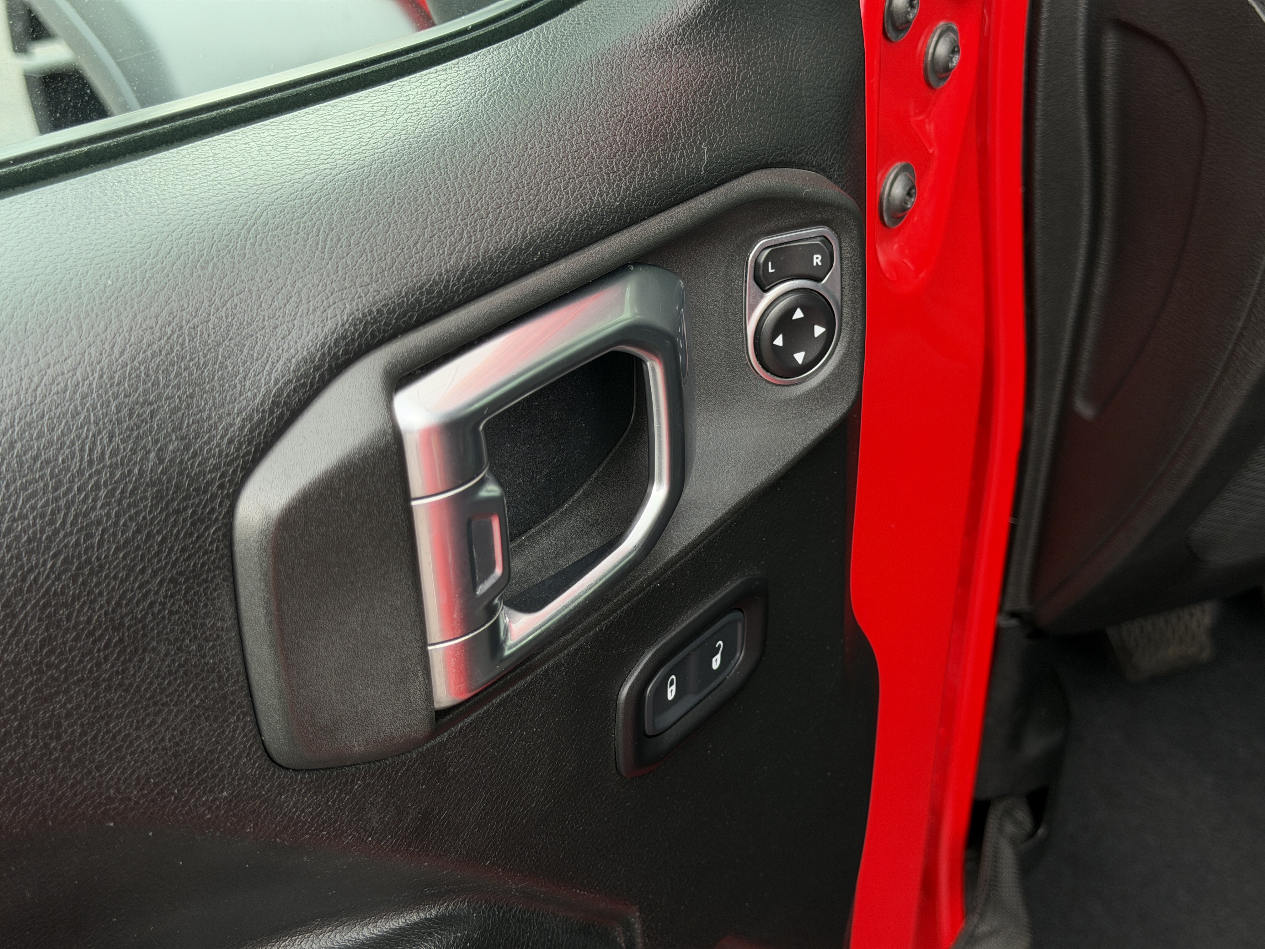 Used 2020 Jeep Wrangler Unlimited Sport S AWD/4WD image 16