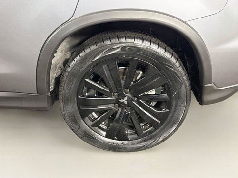Used 2025 Mitsubishi Outlander Sport LE AWD/4WD image 35