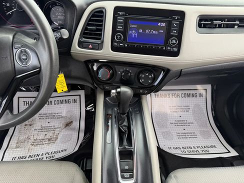 Used 2021 Honda HR-V LX image 21