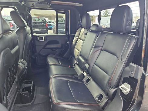 Certified 2022 Jeep Gladiator Rubicon w/ LED Lighting Group image 14